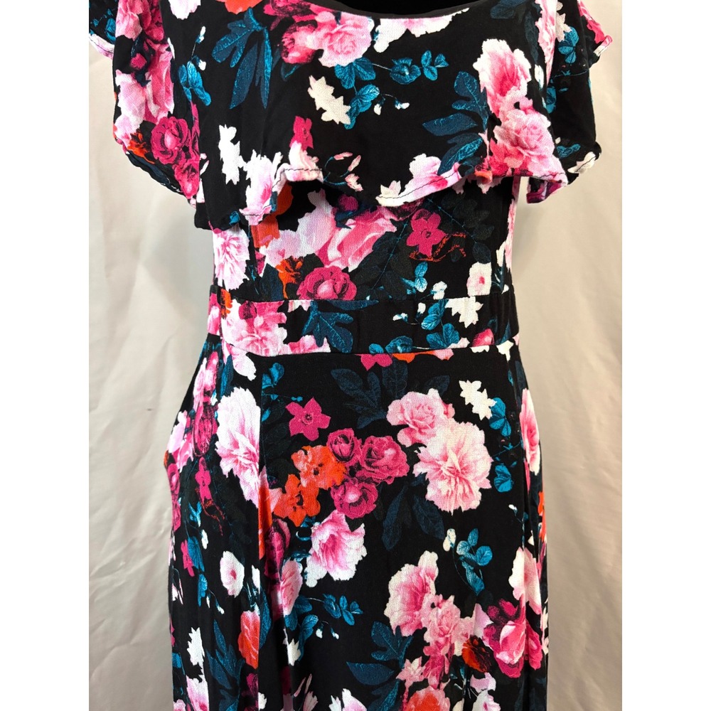 Torrid Floral Midi Dress Ruffle Handkerchief Hem Size 1 - Picture 4 of 4
